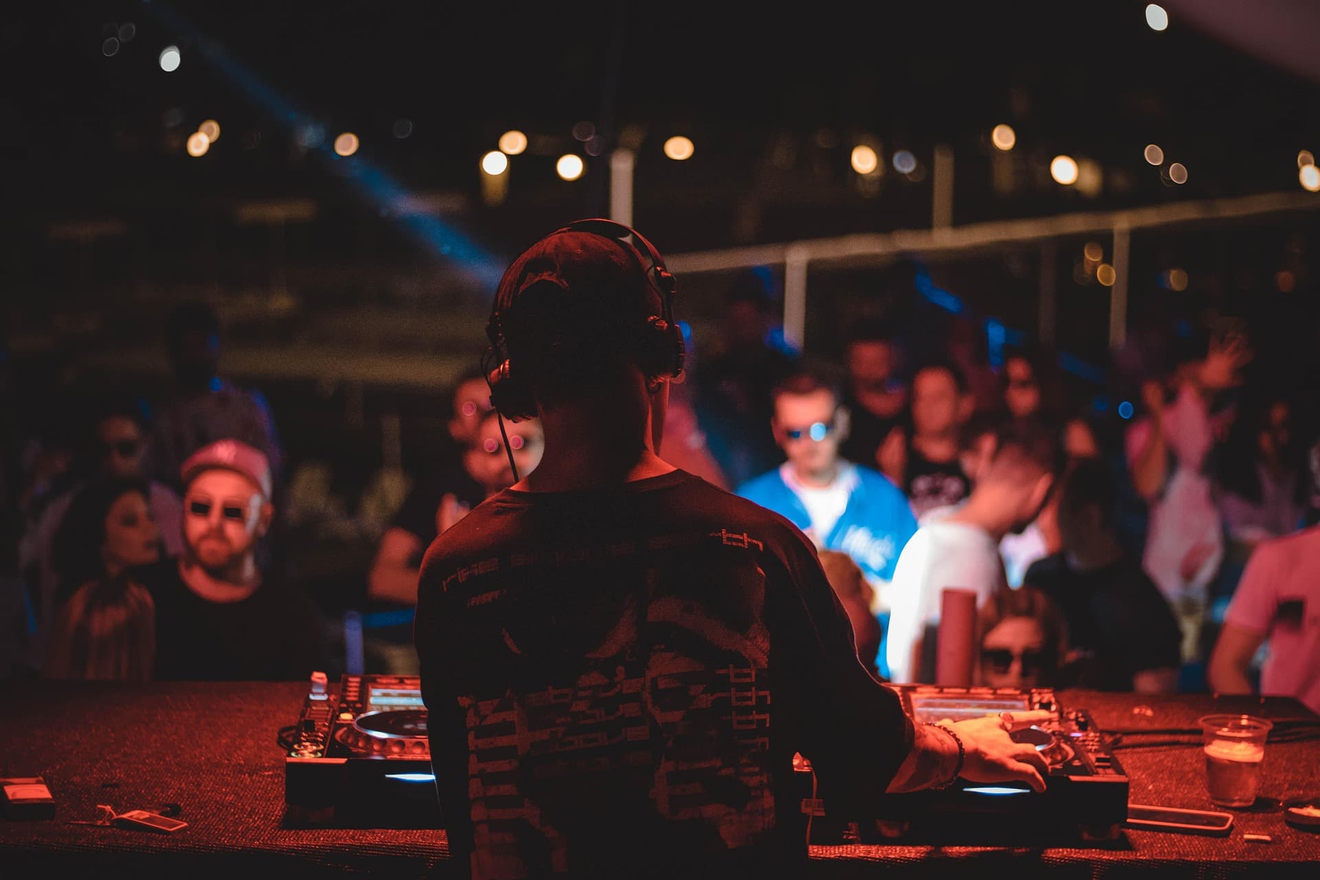 Kigali Nightlife Guide 2026: Best Bars, Rooftop Lounges & Where Locals Actually Go