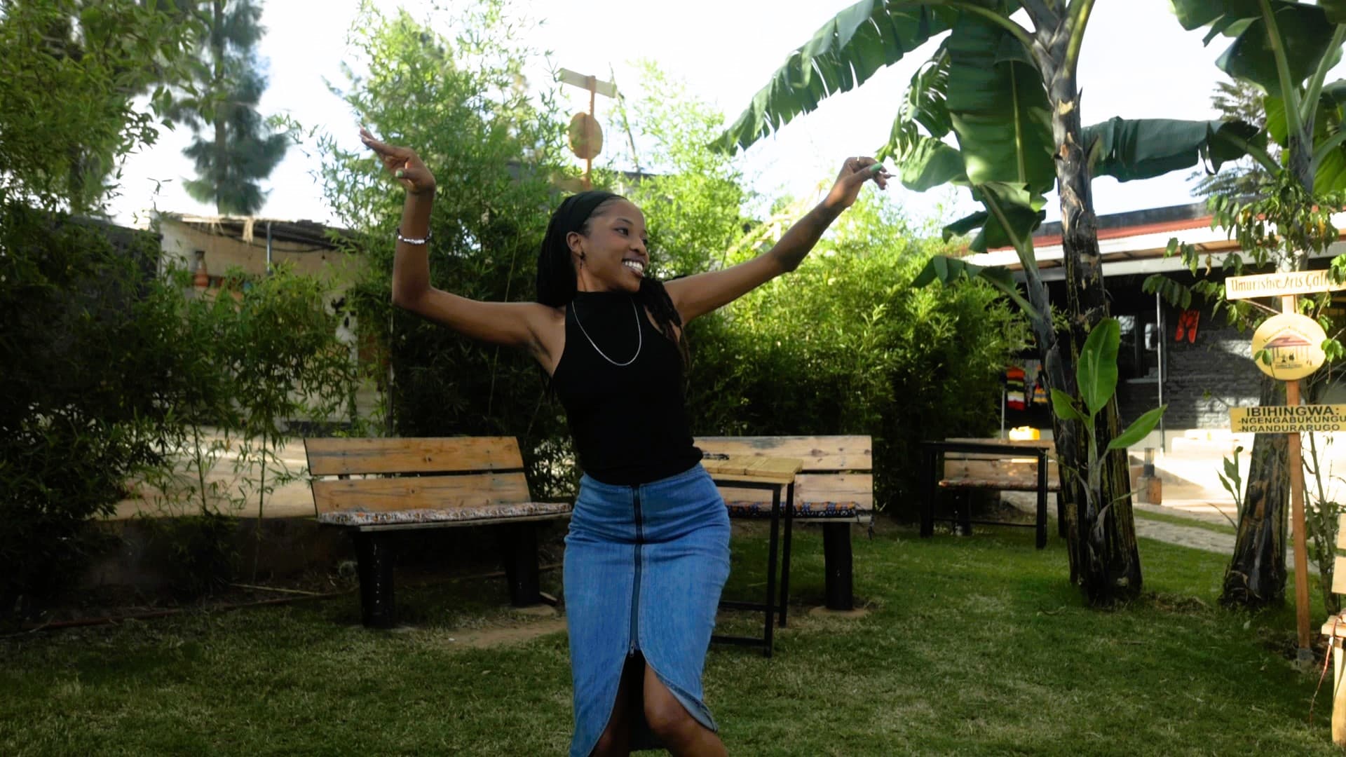 Kigali : Learn Amaraba Dance in Kigali – Interactive Rwandan Cultural Experience
